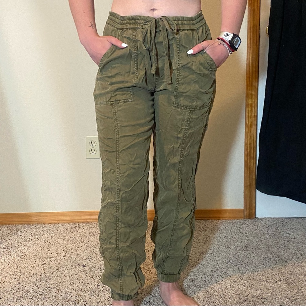 HEI Green Joggers